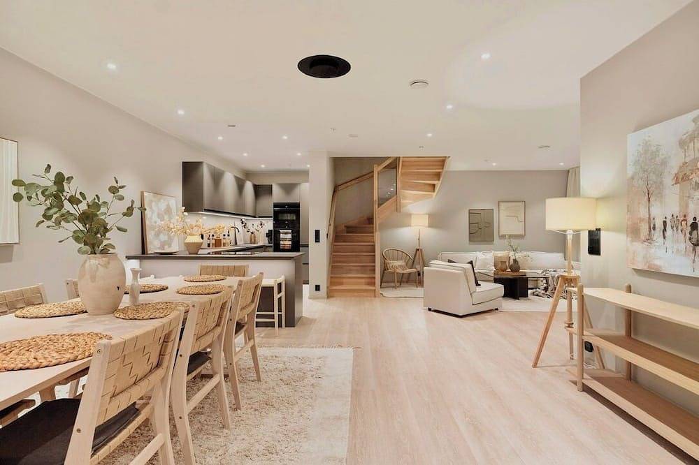 Large and Luxurious house in the heart of Bergen with parking! in Bergenhus, Bergen