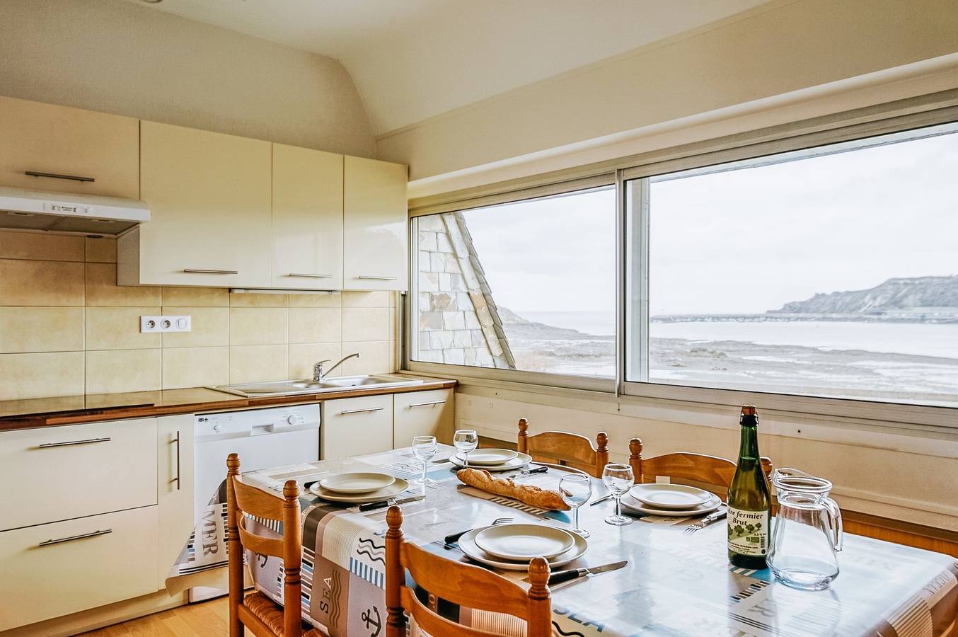 Appartement entier, Maison Émeraude Ker Julien - 3 chambres vue mer- plage à 50 m in Erquy, Côte d’Émeraude