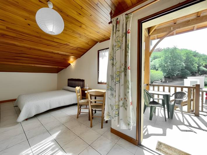 Gîte pour 4 personnes, avec jardin à Saint-Pompont