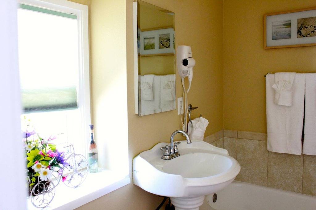 Disneyland mit privatem Pool, Spielzimmer und Whirlpool zu Fuß erreichbar! in Anaheim, Orange County