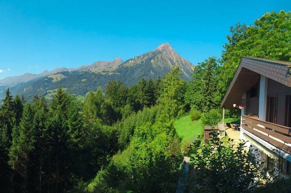 Ferienhaus Aeschi b. Spiez für 1 - 16 Personen mit 6 Schlafzimmern - alleinstehendes Ferienhaus in Aeschi bei Spiez, Thunersee