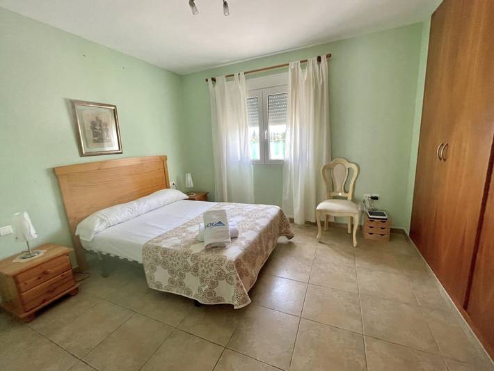 Amplio chalet para 11 personas, piscina privada, se admiten mascotas, cerca del mar in Almadraba, Costa Blanca