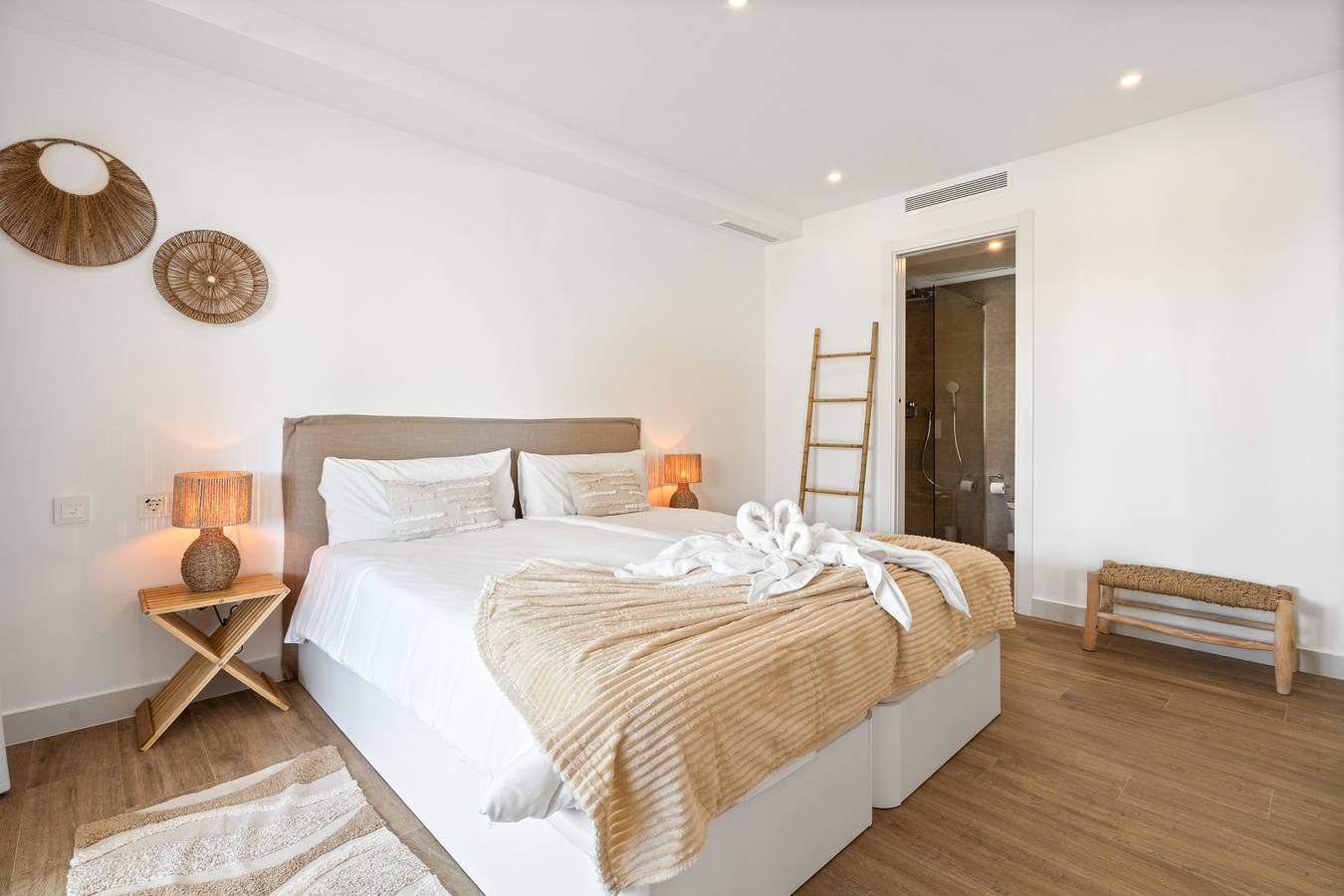 Entire apartment, Stylish 4 Pers. Apt. Alcazabo Lagoon (2005/06) in Alcazaba Lagoon, Casares