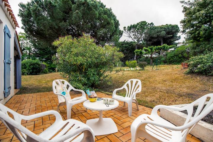 Location de vacances pour 6 personnes, avec terrasse et jardin, animaux acceptés à Barbâtre - 3