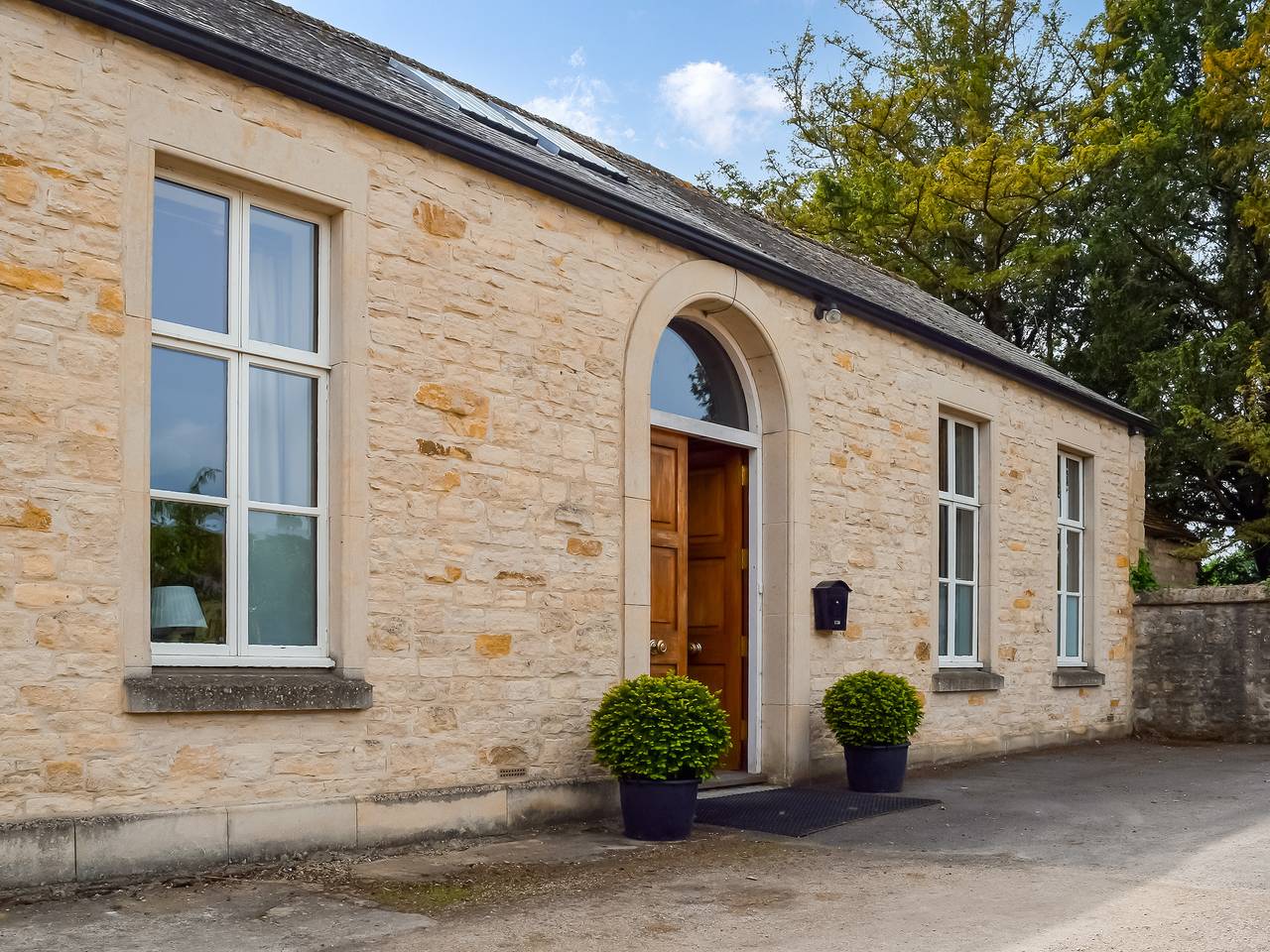 The Coach House at Waterperry Gardens in Waterperry with Thomley, Oxfordshire