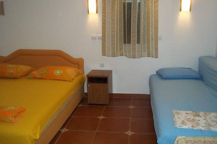 Location de vacances pour 2 personnes, avec jardin et balcon dans Risan - 3