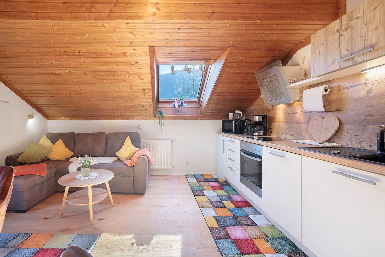 Appartement 'Haus Bergliebe – Zugspitzblick' met bergzicht, balkon en wifi, foto 7