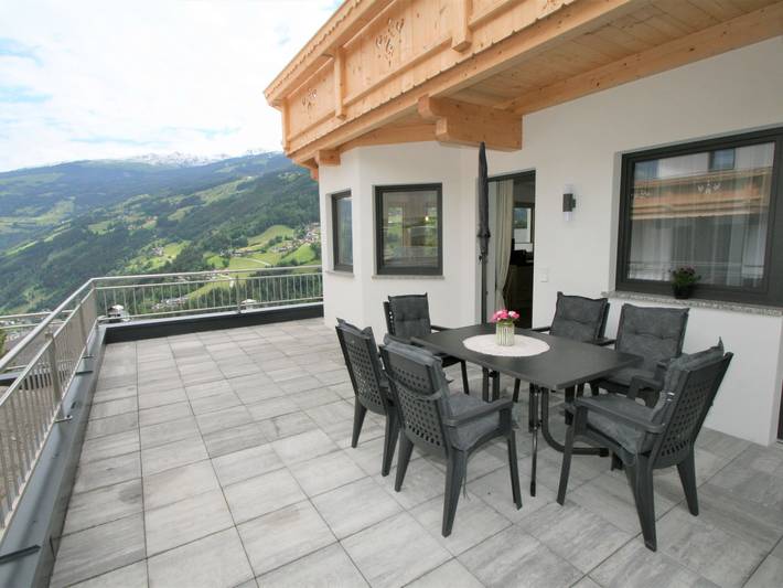Ferienwohnung für 8 Personen, mit Terrasse und Garten in Hainzenberg - 3