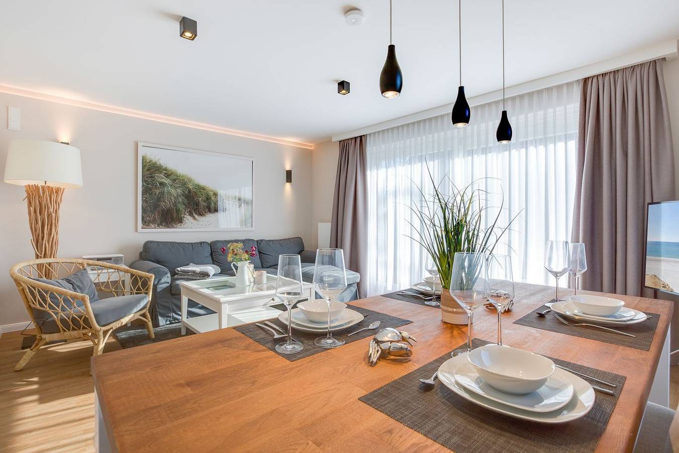 Ganze Wohnung, Hausteil im Eg/Ug/Og/Dg mit ca. 130 m² Nutzfläche, Parkplatz am Haus in Wenningstedt, Sylt