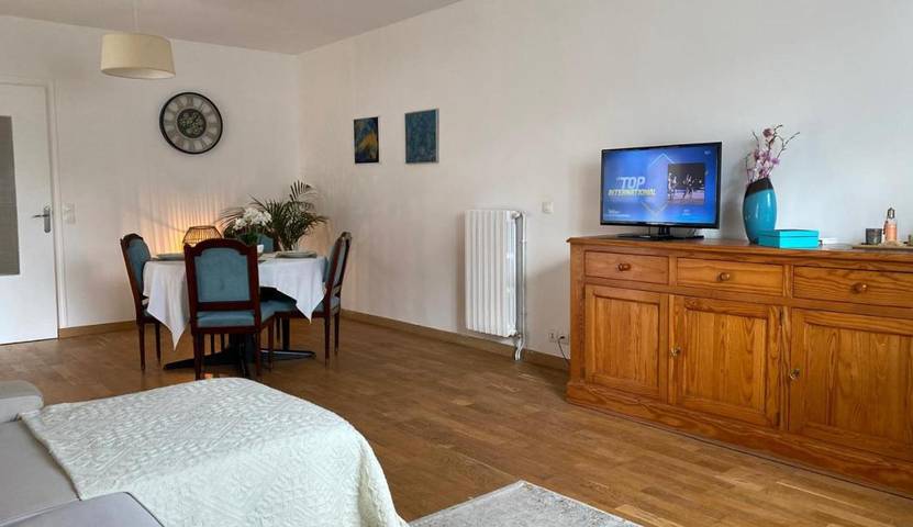 Gîte pour 10 personnes, avec jardin et jacuzzi à Achères - 4