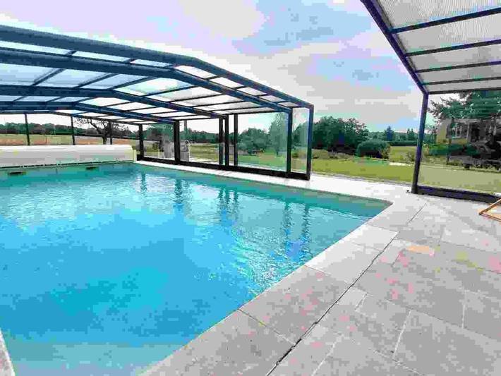 Location de vacances pour 6 personnes, avec jacuzzi ainsi que terrasse et sauna dans Quiers-sur-Bézonde