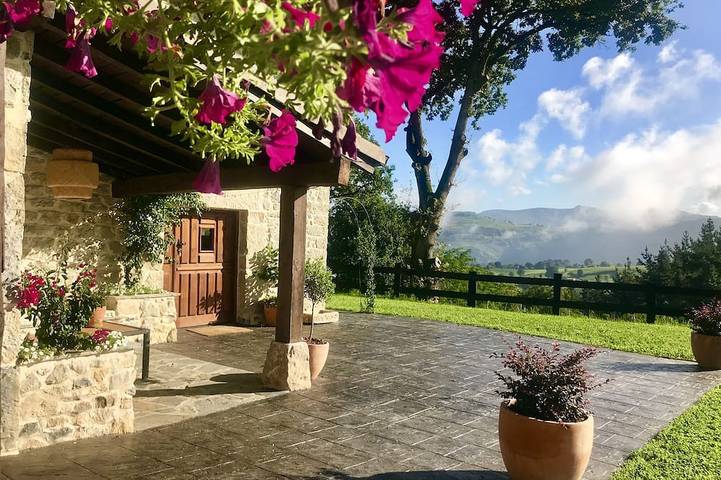 Cottage für 11 Personen, mit Terrasse und Garten - 1