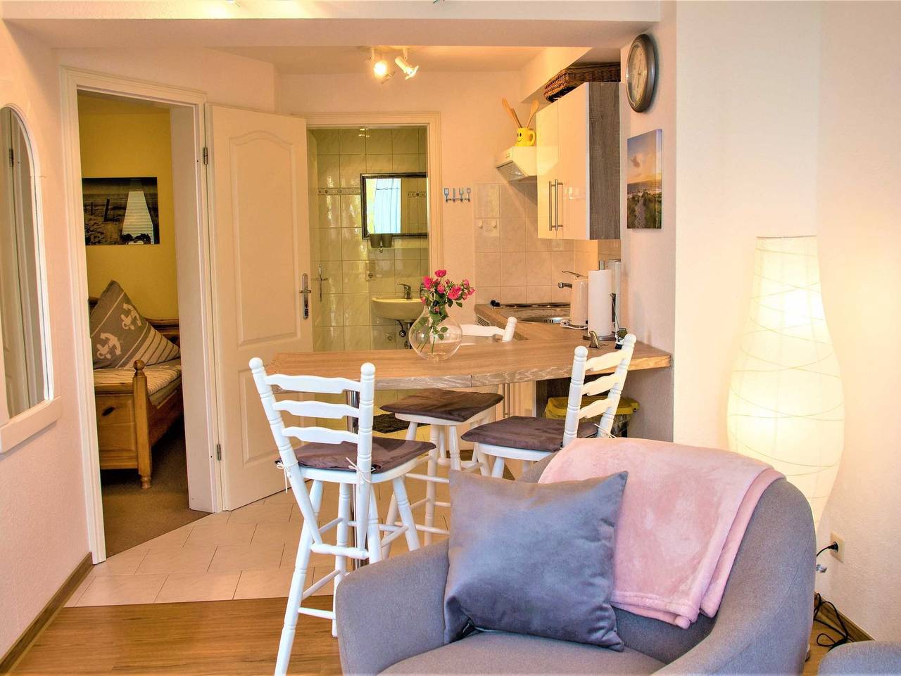 Ganze Ferienwohnung, Ferienwohnungen Haus Inselblick mit Seeblick - Ferienwohnung Luv mit Seeblick in Göhren, Rügen