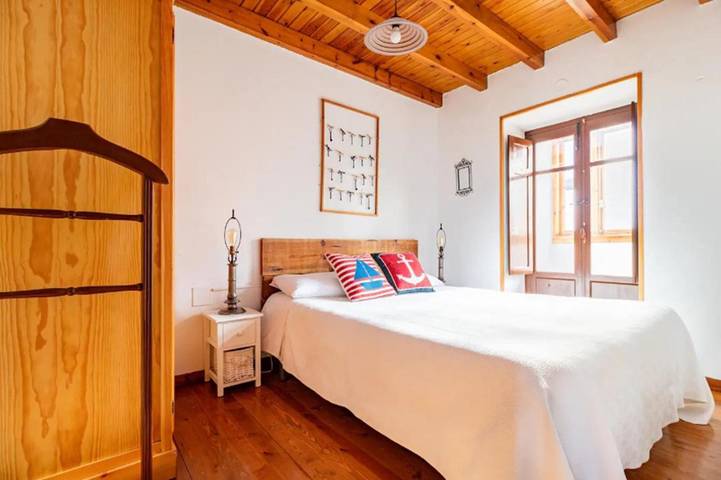 Location de vacances pour 8 personnes, avec terrasse et vue, animaux acceptés à Comillas - 3