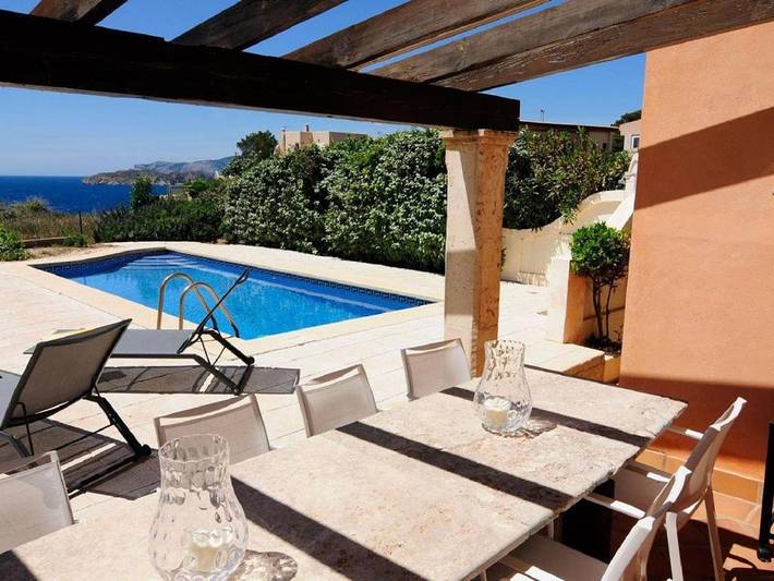 Ferienhaus für 10 Personen, mit Terrasse und Garten sowie Pool und Ausblick in Santa Ponsa