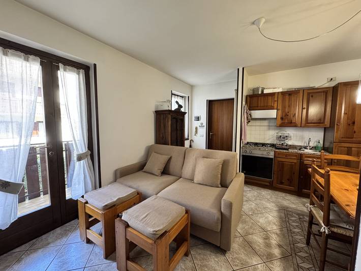 Gîte pour 4 personnes, avec balcon à Carisolo - 2