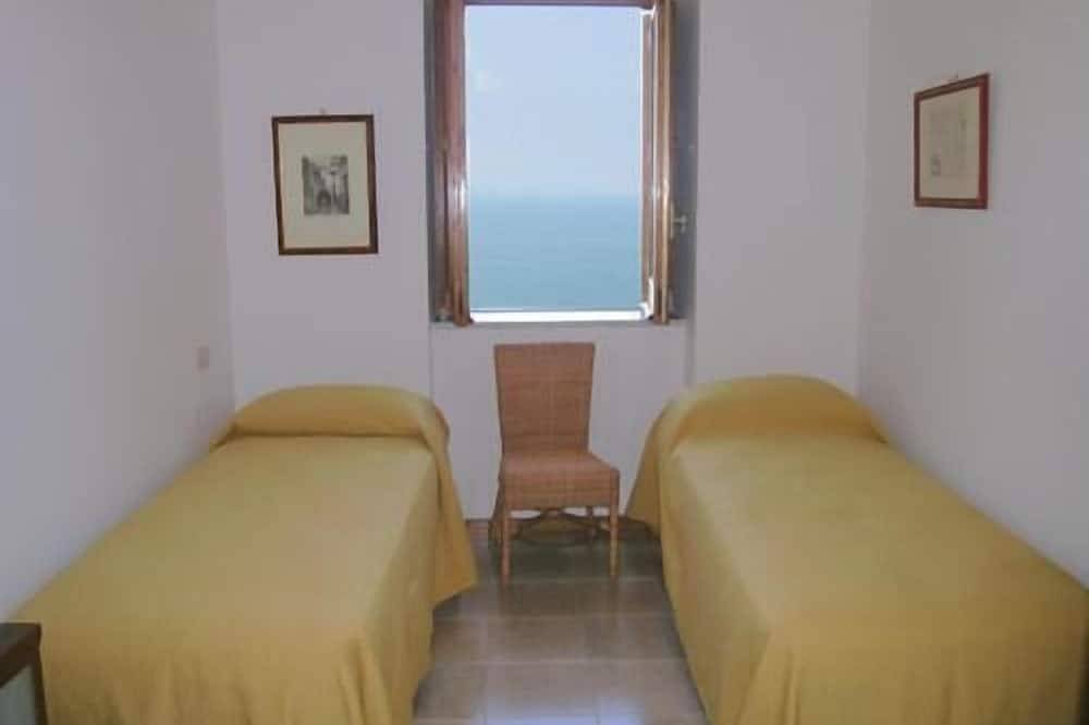 Entire apartment, Conca \"Amalfi 51\" Amalfi Coast in Conca dei Marini, Amalfi Coast