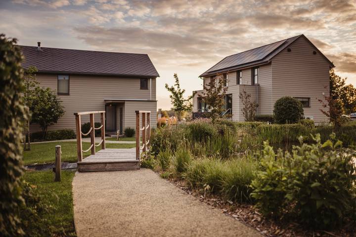 Villa pour 6 personnes, avec jardin ainsi que sauna et terrasse, animaux acceptés dans Hainaut