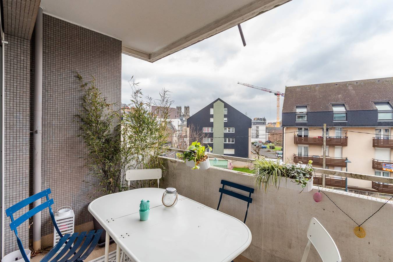 Appartement entier, Rosa, Confortable 2 chambres avec parking dans le centre in Rennes, Région de Rennes