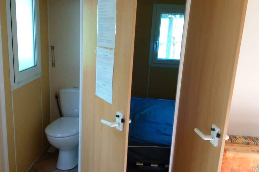 Mobil-home 4 pers avec Terrasse à Vic-sur-Cère in Vic-sur-Cère, Région d'Aurillac