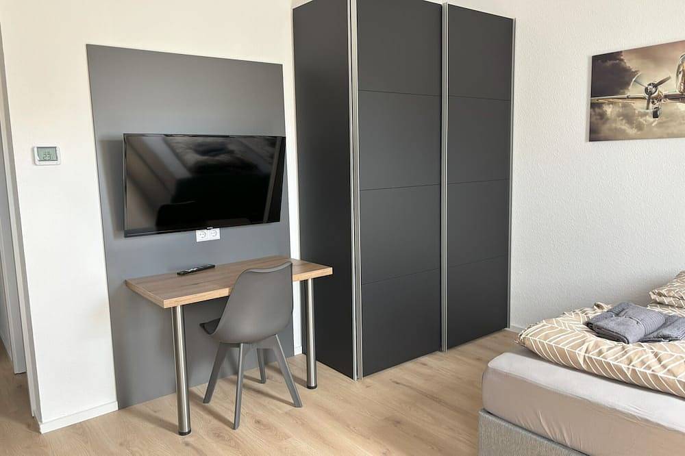 Ganze Wohnung, Apartment mit Küche und Badezimmer in Leimen, Rheinebene