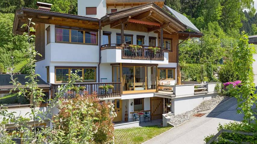 Ferienwohnung für 3 Personen, mit Terrasse und Garten