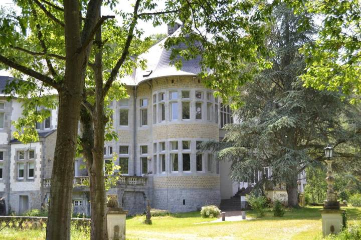 Chambre d’hôte pour 2 personnes, avec Terrasse ainsi que Jardin et Vue à Yvoir