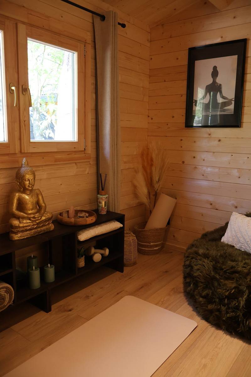 Luxuriöses Waldhäuschen für 4 Personen mit privatem Wellnessbereich in Meijel in Nationalpark De Groote Peel
