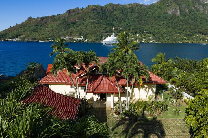 Villa Oramarama in Paopao in Mo'orea