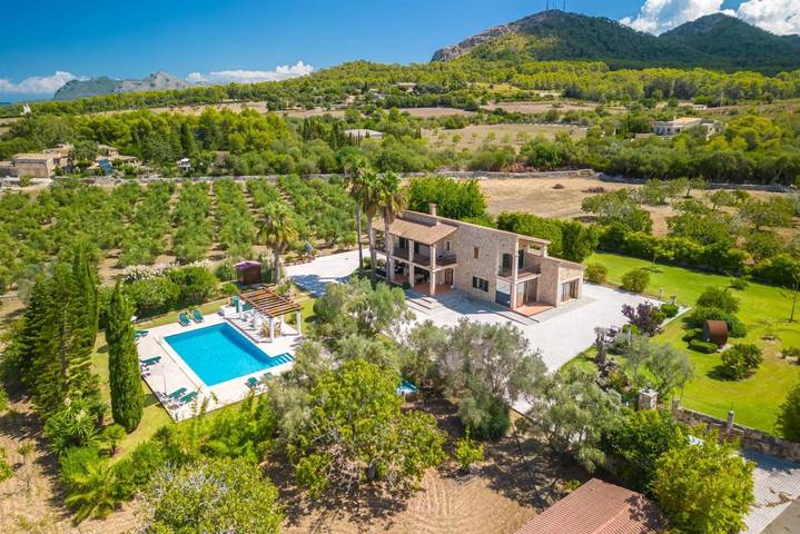 Country House 'Ca Na Siona' with Private Pool, Wi-Fi and Air Conditioning in Alcúdia, North Majorca