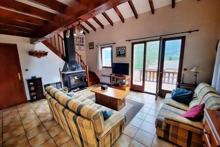 Location de vacances pour 6 personnes, avec balcon ainsi que vue et jardin à La Cabanasse - 4