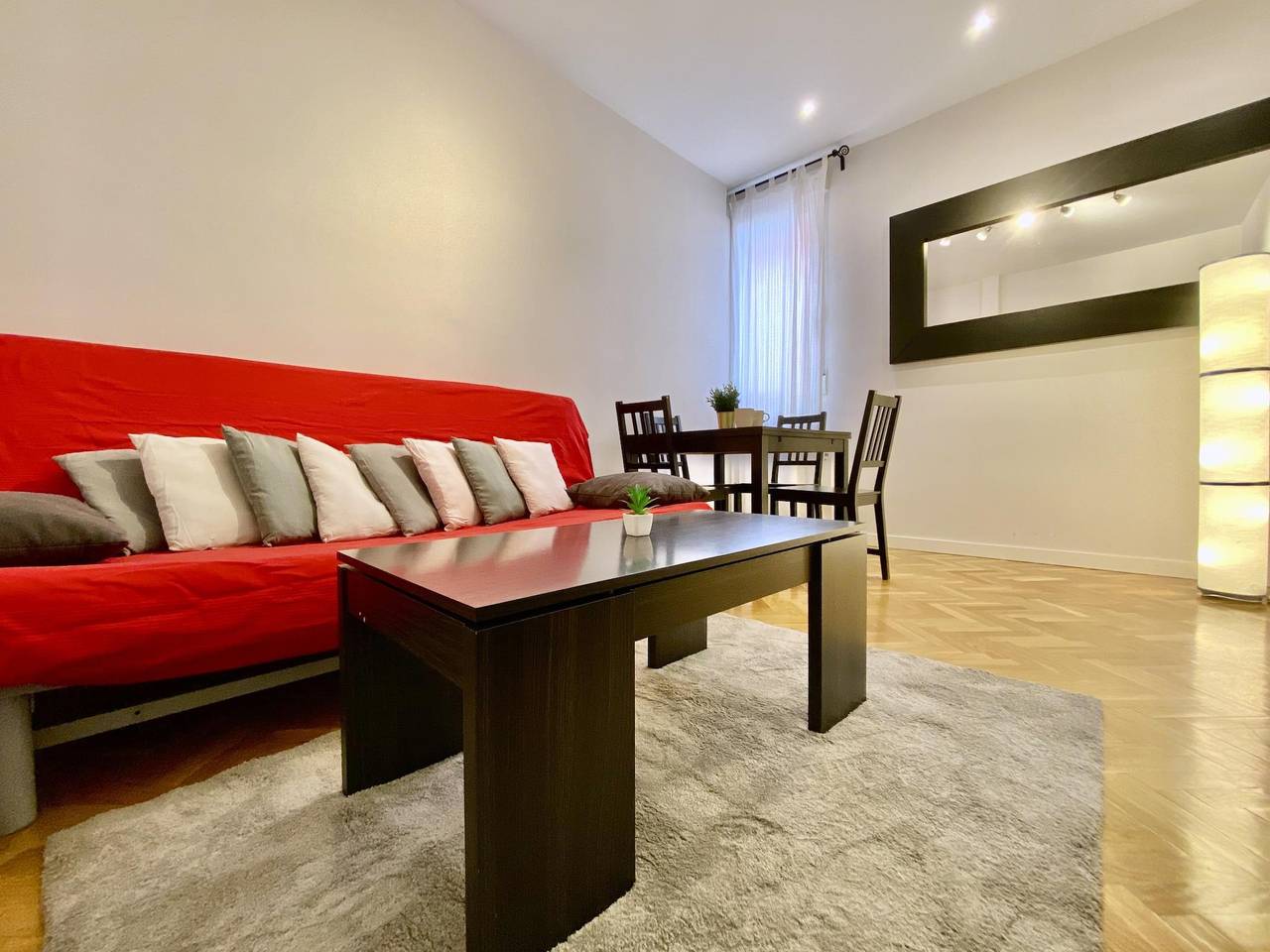 Entire vacation apartment, Charming Atocha - Temporary stays in Arganzuela, Madrid