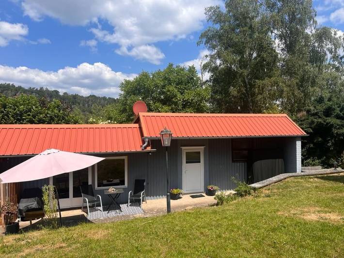 Ferienwohnung für 6 Personen, mit Garten und Pool in Bad Wildungen