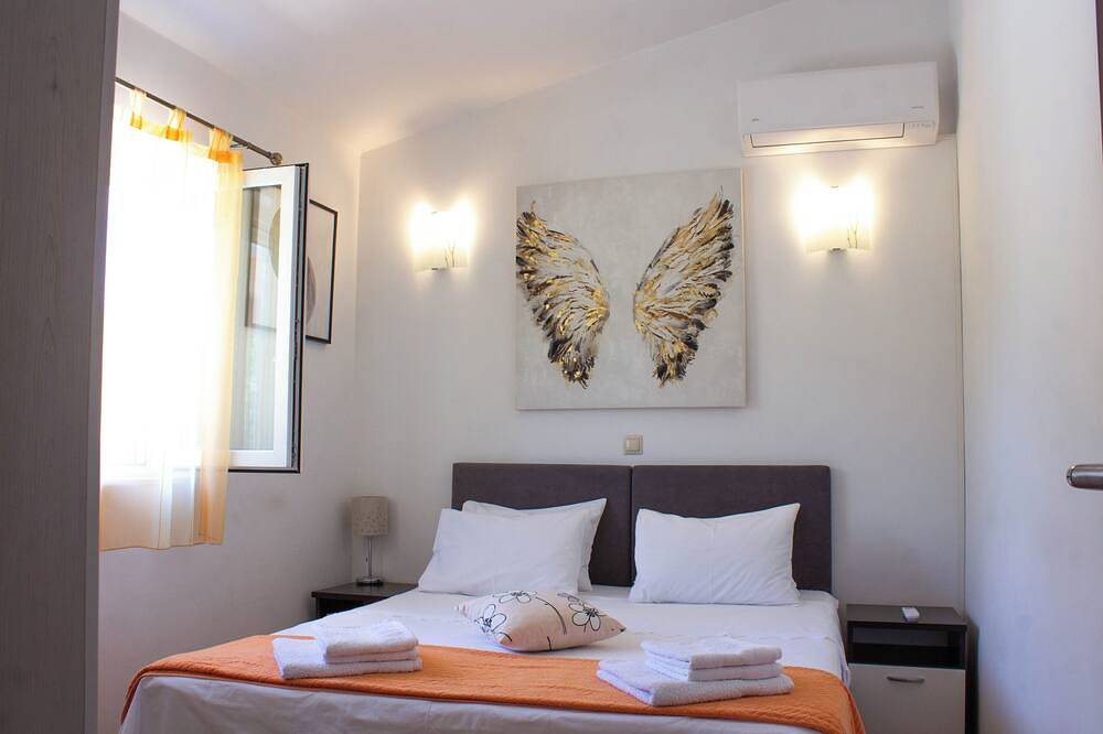 Villa Katja Mit privatem Pool, kostenlose Fahrräder in Srijane, Dalmatinisches Zagora