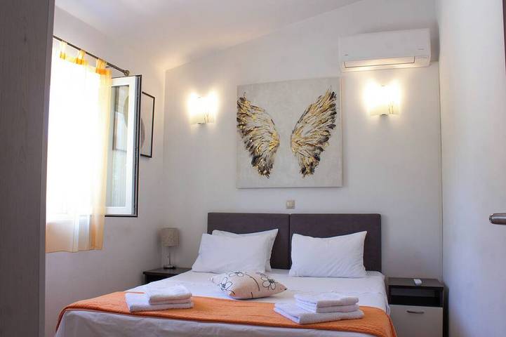 Villa Katja Mit privatem Pool, kostenlose Fahrräder in Srijane, Dalmatinisches Zagora