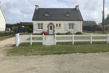Location de vacances pour 4 personnes, avec terrasse et jardin à Loctudy