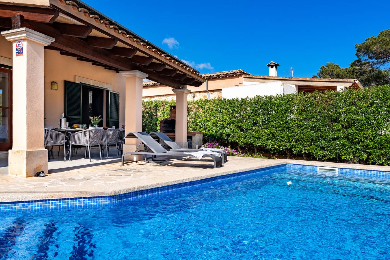 Villa Esquina in Son Mojer-Cala Santanyí, in Strandnähe, mit Pool und Wifi in Son Moja, Santanyí