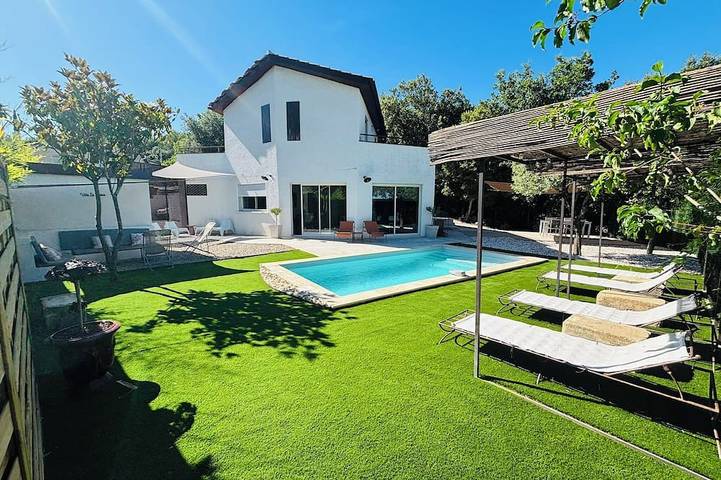 Location de vacances pour 8 personnes, avec Balcon et Jardin à Durfort-et-Saint-Martin-de-Sossenac