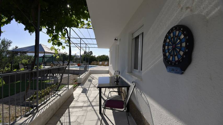 Holiday Home Dino by Villas Guide in Dalmatinisches Zagora