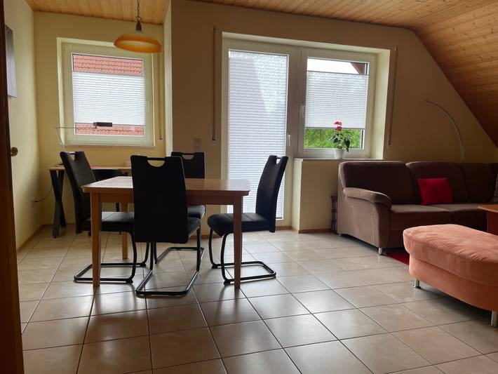 Appartement entier, Appartement 'Heilsbronn' avec balcon et Wi-Fi in Heilsbronn, Romantische Straße