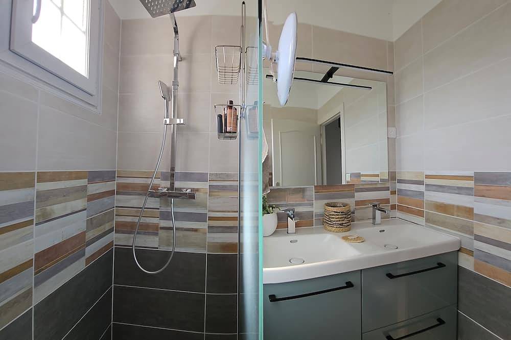 Vacation home; 5 min from the center of Dax and 30 min from the beaches in Dax, Dax region