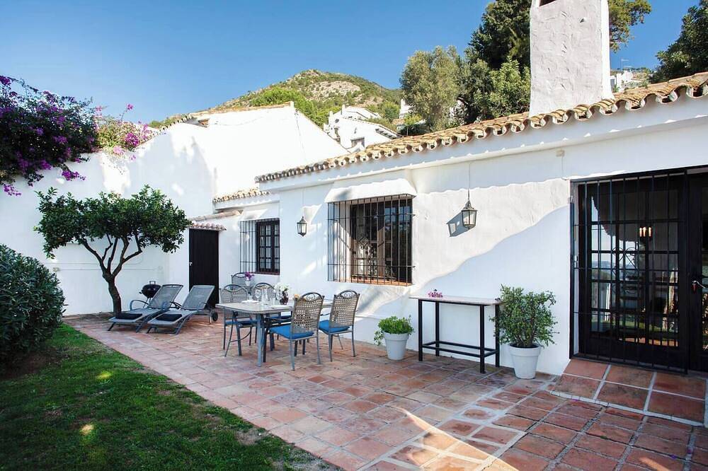 Beautiful house with garden & views in Mijas in Mijas Pueblo, Mijas