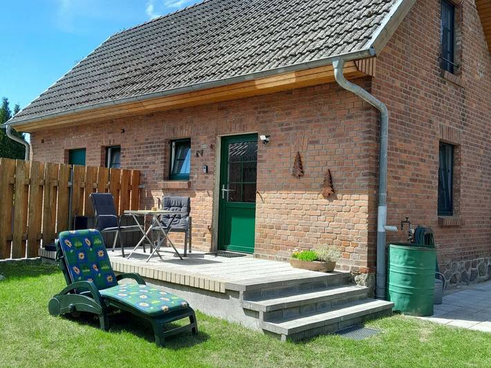 Ferienhaus für 2 Personen, mit Garten, kinderfreundlich in Jabel