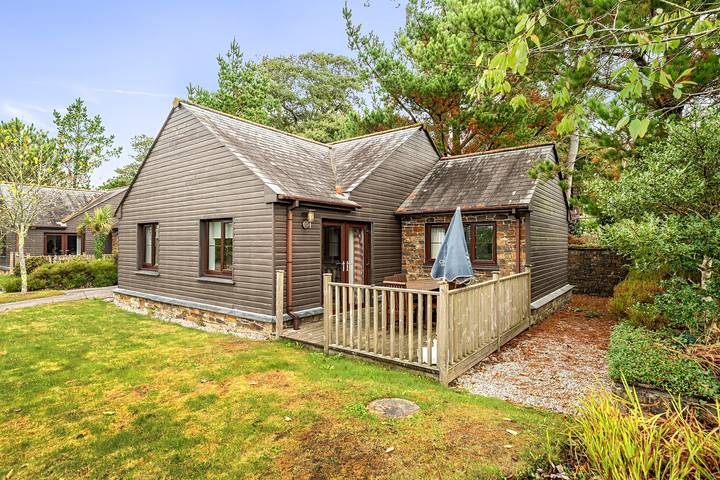 Ferienhaus für 4 Personen, mit Terrasse und Garten sowie Pool in Cornwall