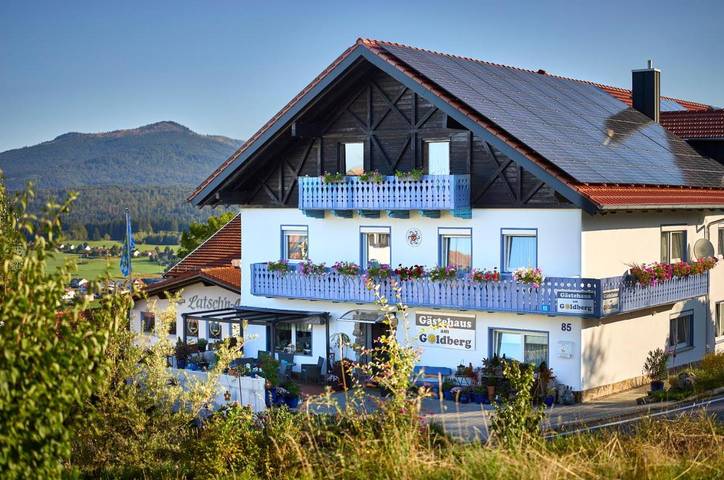 Gästehaus für 2 Personen, mit Terrasse und Garten sowie Sauna in Sankt Oswald-Riedlhütte