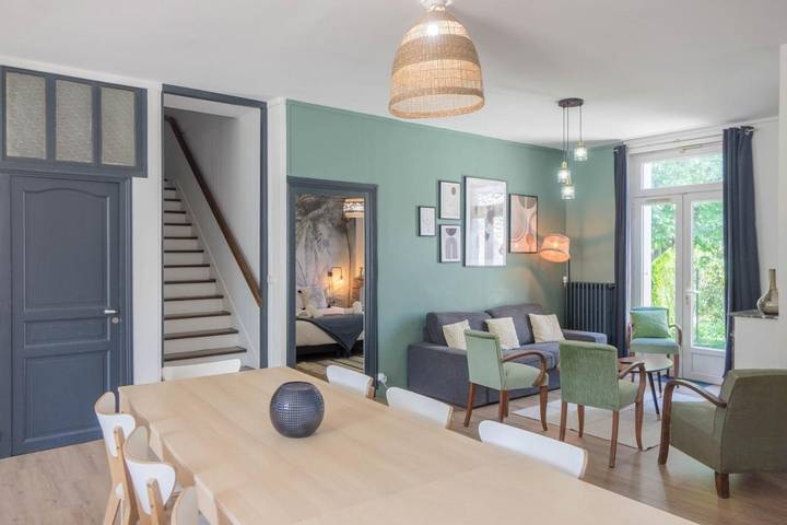 Location de vacances pour 8 personnes, avec terrasse à Orléans