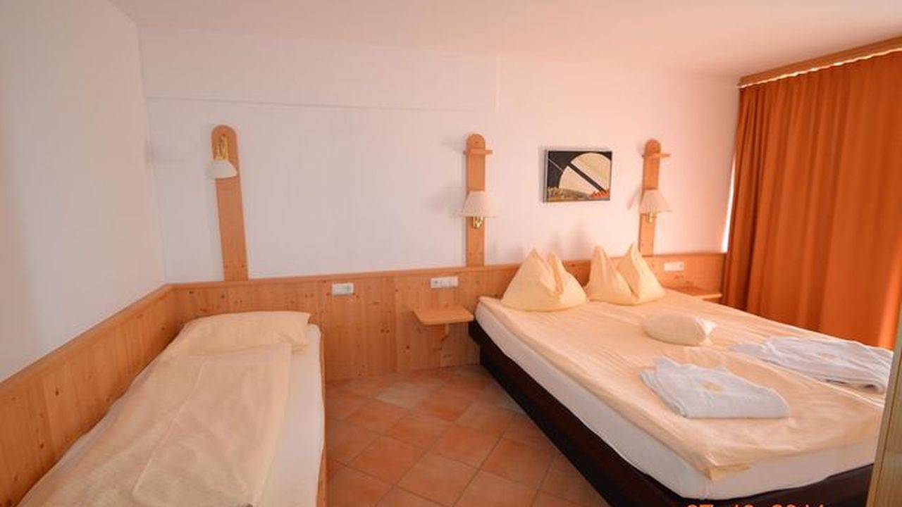 Geheel vakantieappartement, Vakantieappartement voor 2 personen met zwembad in Königsleiten, Kitzbüheler Alpen