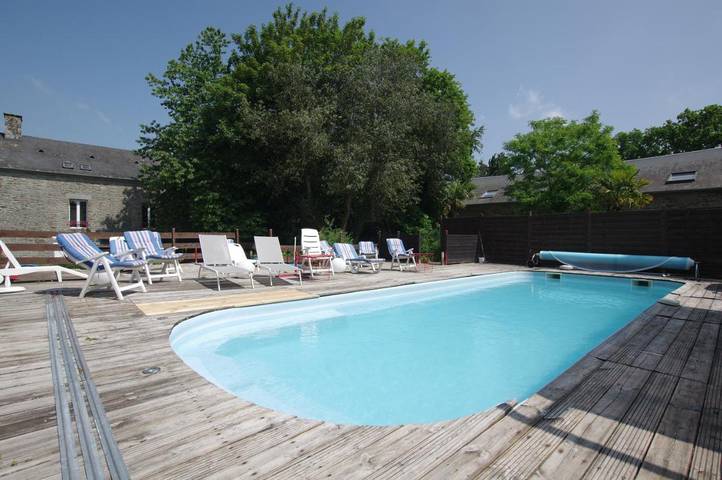 Appartement de vacances pour 4 personnes, avec Jacuzzi et Terrasse ainsi que Jardin et Piscine