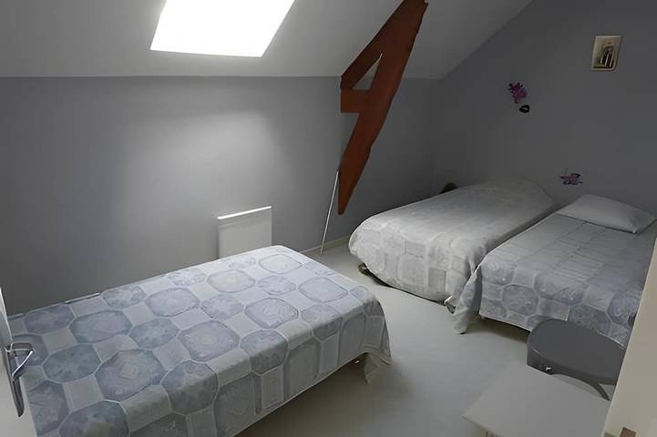 Location de vacances pour 12 personnes, avec terrasse et jardin, animaux acceptés à Maintenay - 3