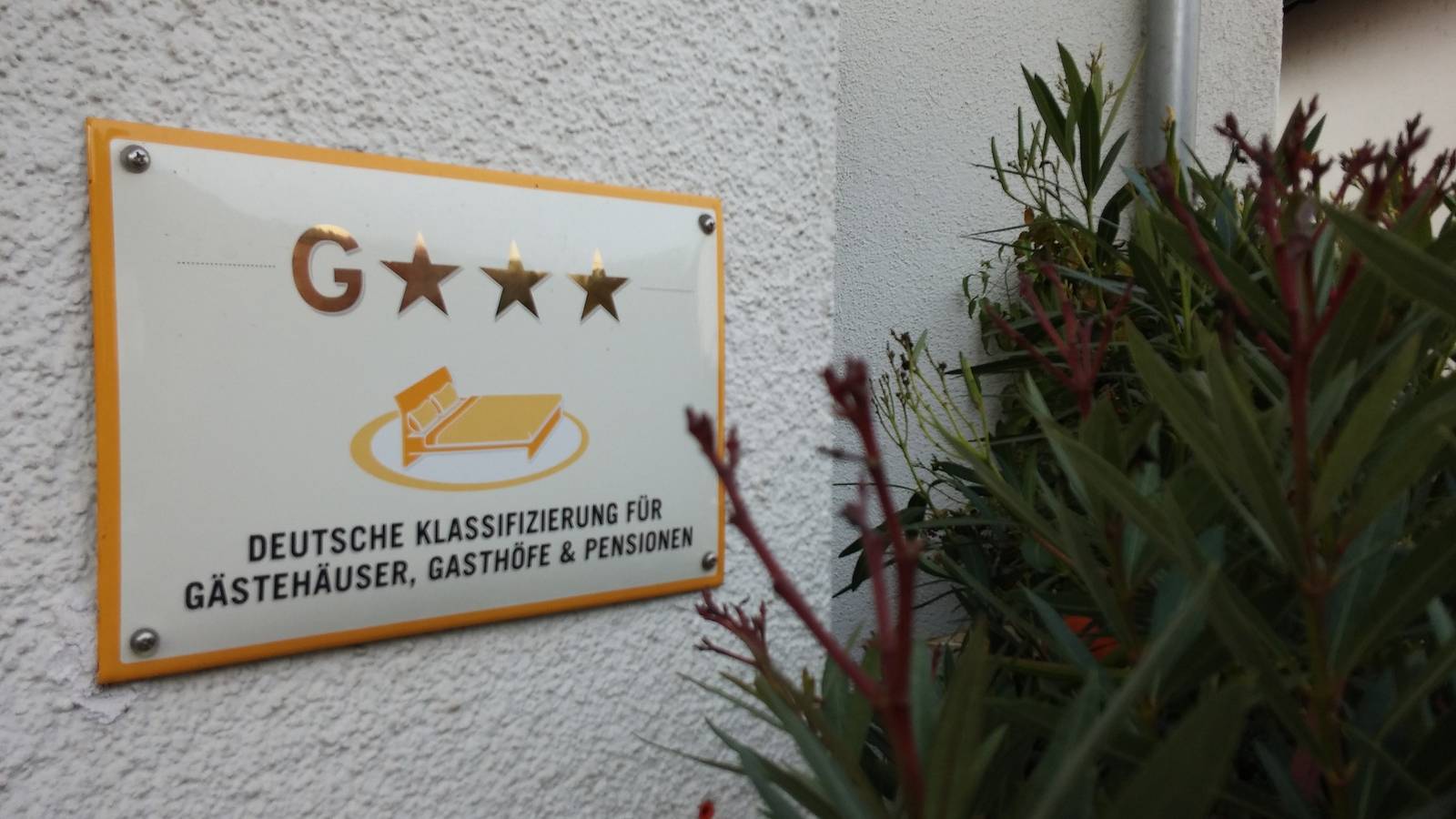 Kachelofa - Doppelzimmer mit Wc und Dusche in Vaihingen an der Enz, Kraichgau